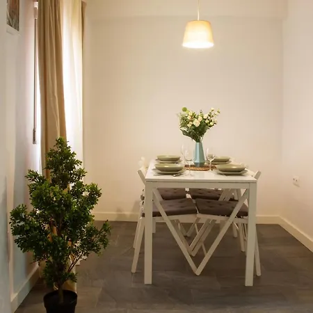 Holidays2malaga Alta Center Renovated 2 Bedrooms Wifi Apartamento *