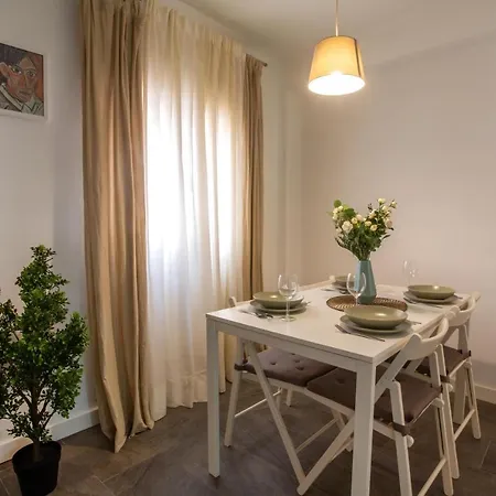 Holidays2malaga Alta Center Renovated 2 Bedrooms Wifi Apartamento Málaga